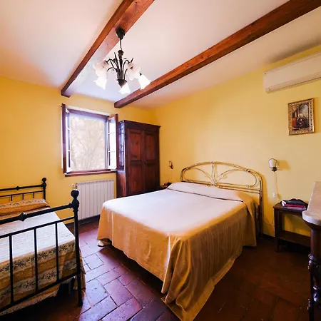 Rustic In With Swimming Pool Cortona