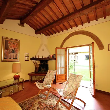 Rustic In With Swimming Pool Cortona
